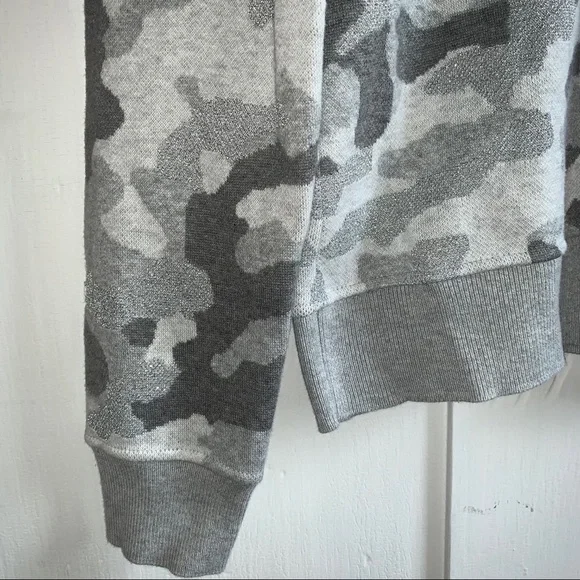 Bass Gray Camo Crewneck - Picture 3 of 5